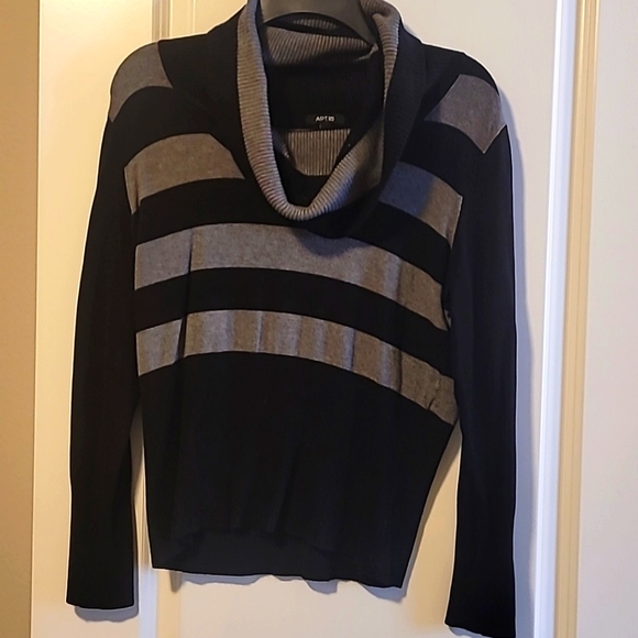 Apt. 9 Sweaters - Apt 9 Sweater